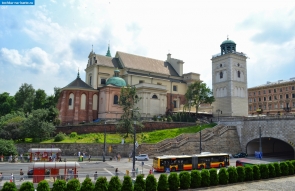 Польша. Вид на Костел Святой Анны в Варшаве