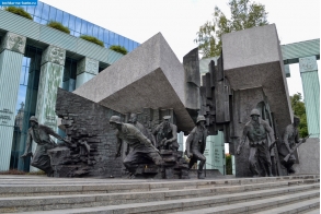 Польша. Монумент в честь Варшавского восстания 1944 года