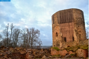 Латвия. Северная башня Венденского замка в Цесисе
