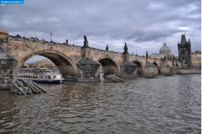 Чехия. Карлов мост в Праге