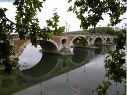 Франция. Тулуза, мост через Гаронну