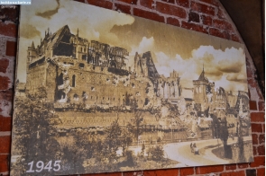 Польша. Вид замка Мальборк в 1945 году