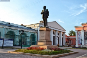 Рязанская область. Памятник Ивану Петровичу Павлову в Рязани