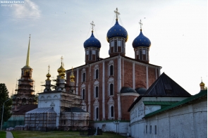 Рязанская область. Церковь Богоявления и Успенский собор Рязанского Кремля