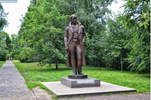 Рязанская область. Памятник Сергею Есенину в Константиново