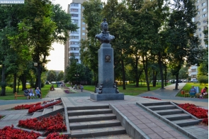 Тамбовская область. Памятник Евгению Абрамовичу Боратынскому в Тамбове