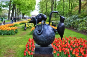 Нидерланды. Скульптура в Кёкенхофе