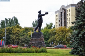 Украина. Памятник «Слава шахтерскому труду» в Донецке
