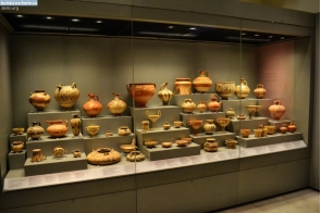 Греция. Глиняная посуда в национальном археологическом музее Греции