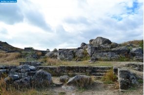 Крым. Руины Пантикапея на горе Митридат в Керчи