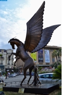 Монако. Скульптура "Пегас" в Монте-Карло