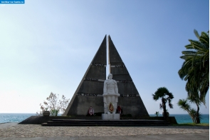 Абхазия. Мемориал воинам павшим за Родину в Гагре