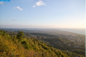 Абхазия. Вид с горы Мамзышха в Гагре