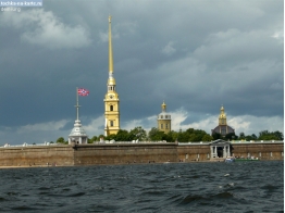 Санкт-Петербург. Вид на Петропавловскую крепость