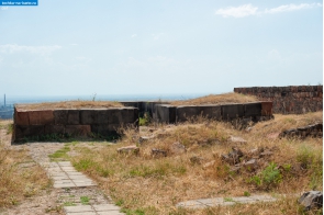 Армения. Развалины храма Суси в крепости Эребуни в Ереване